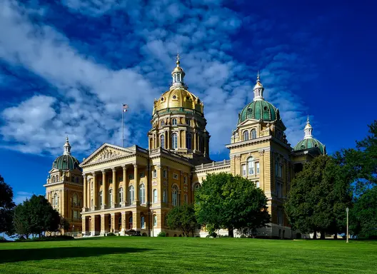 Iowa State Capitol SW view