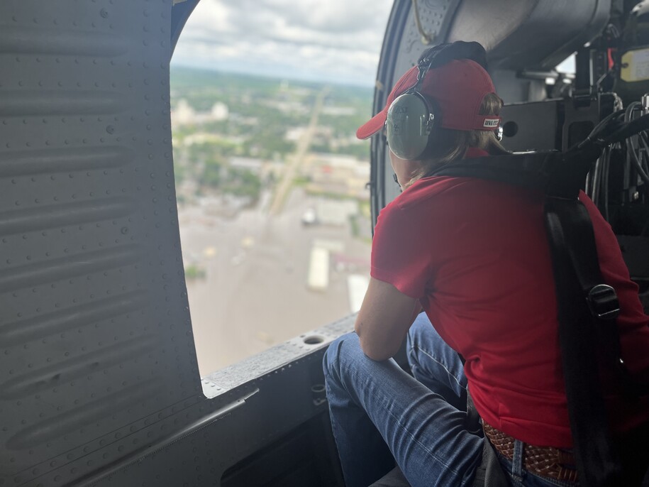 Governor Reynolds tours flooding damage from helicopter